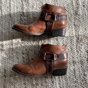 Free bird booties for women, brown leather, sz.9
